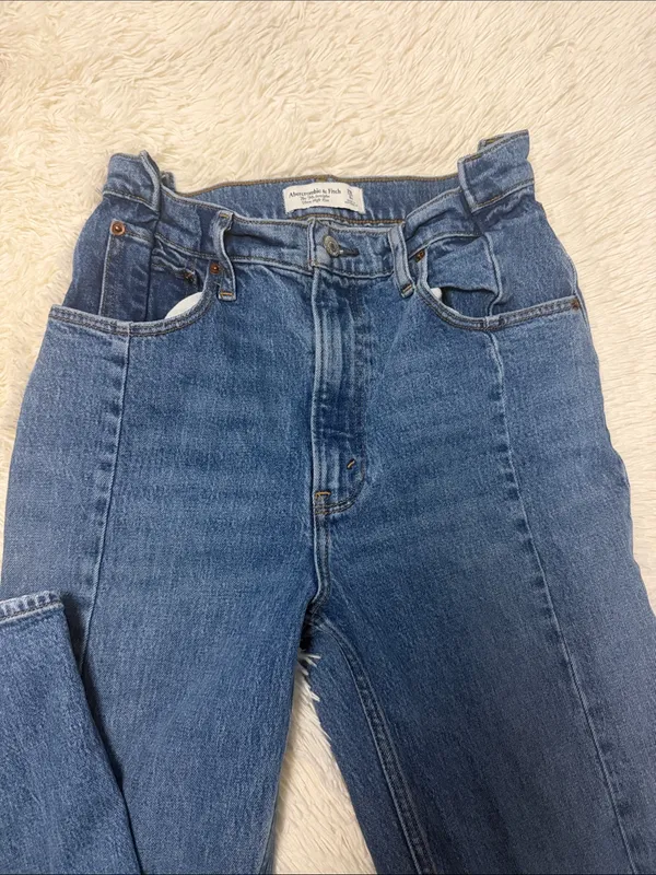 Abercrombie & Fitch Dark Blue Straight-Leg Women’s Jeans - Image 5