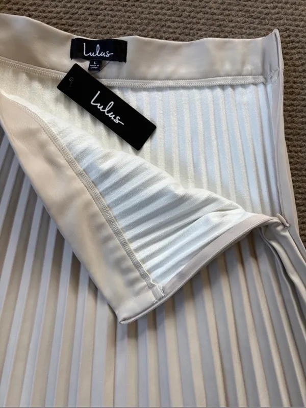NWT Lulus Better Luck Next Time Pleated Vegan Leather Beige Size Large - Image 7