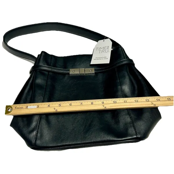 Time & Tru Dalton Shoulder Bag Black Faux Leather Purse Silver Belt Hardware NWT - Image 4