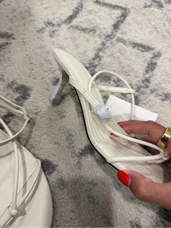 H&M Cream Strappy Knot Sandals for Women - Image 6
