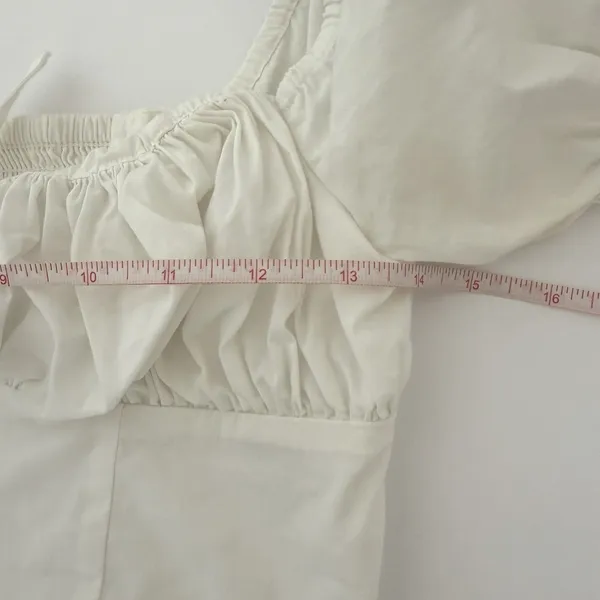 Aritzia Women's White Milkmaid Crop Top XS Puff Sleeve Tie Front Cottagecore Blouse Boho - Image 7