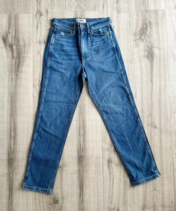 NWOT Wrangler High Rise Vintage Taper Mom Jeans Sz 8 Distressed Medium Wash - Image 6