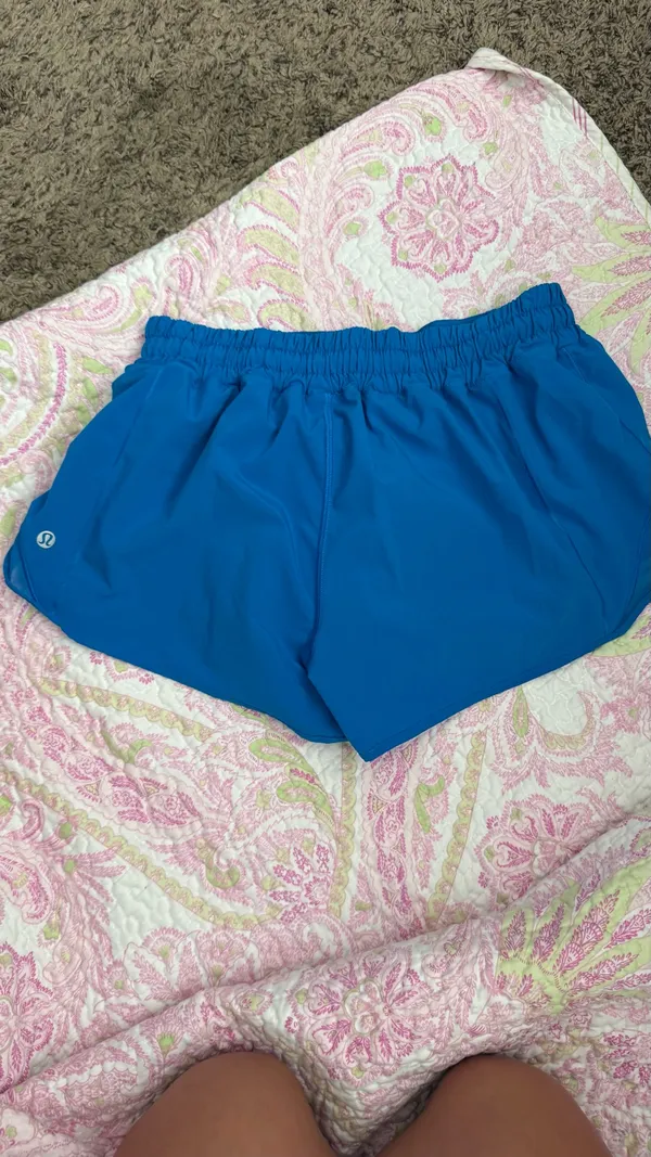 Lululemon Shorts Hot Hot - Image 2