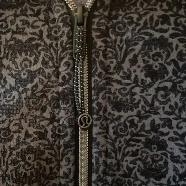 Lululemon Size 2 Heavy Cotton Scuba Full Zip Hoodie - Image 4