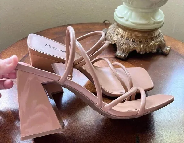 Abound Austyn Tubular Strappy Block Heeled Sandal Tan Mocha Size 10 NEW - Image 4