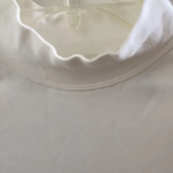 FINAL MARKDOWN Ladies’ Classic Elements Classic Mock Neck Short-sleeved top (M). - Image 3