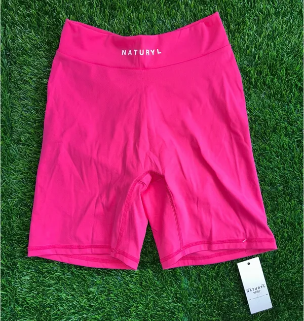 NATURYL by Niykee V Cut Shorts Pink Size M - Image 4