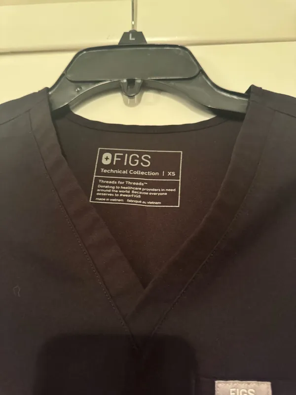 figs scrub set - Image 2