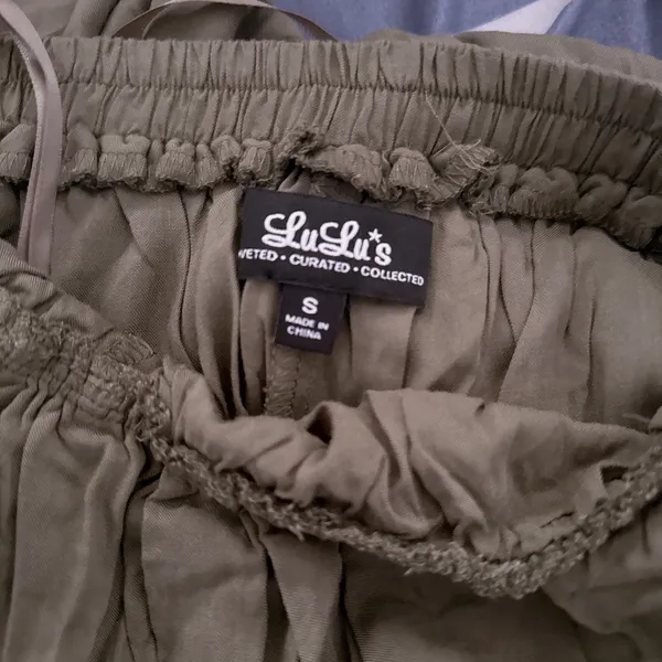 Lulu's Sage Green Elastic Waist dress - Image 3