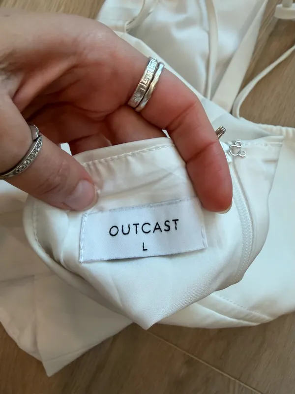Outcast White Halter V-Neck Tank - Image 5