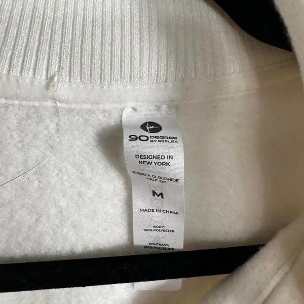 W117. 90 Degrees by Reflex white Sherpa quarter zip Size M - Image 2