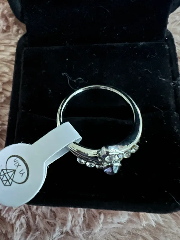 Women’s Gorgeous Sterling Silver Ring Size 18/8 US - Image 3
