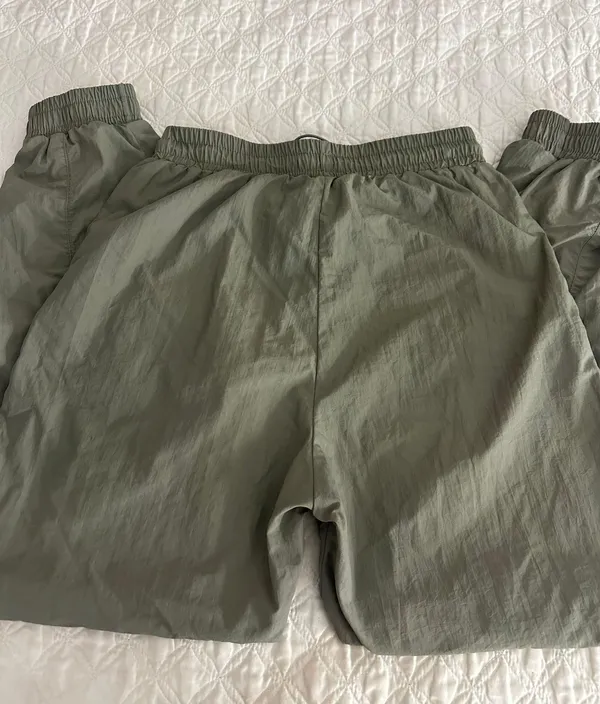 Parachute Pants Size XS - Image 4