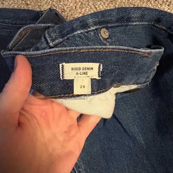 Madewell Rigid Denim A-Line Mini Skirt Medium Wash Raw Hem Size 28 High Rise‎ - Image 5