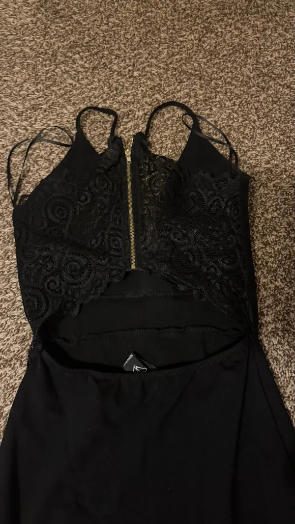 Windsor Black mini dress - Image 2