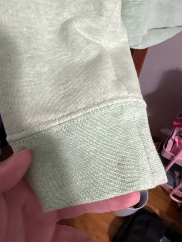 Light Green Nike Sweatshirt - Image 4