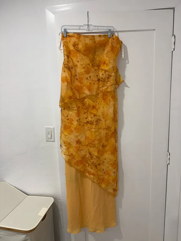 The Are Caroline Maxi Dress Yellow Size M - Image 2