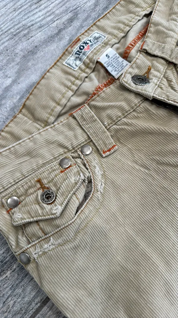 Roxy Vintage Size 5 Corduroy Pants - Image 3