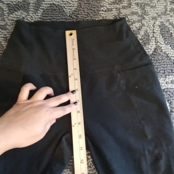 Beyond Yoga Leggings Cropped Running Gym Outdoors Gorpcore Medium Fair - Image 7