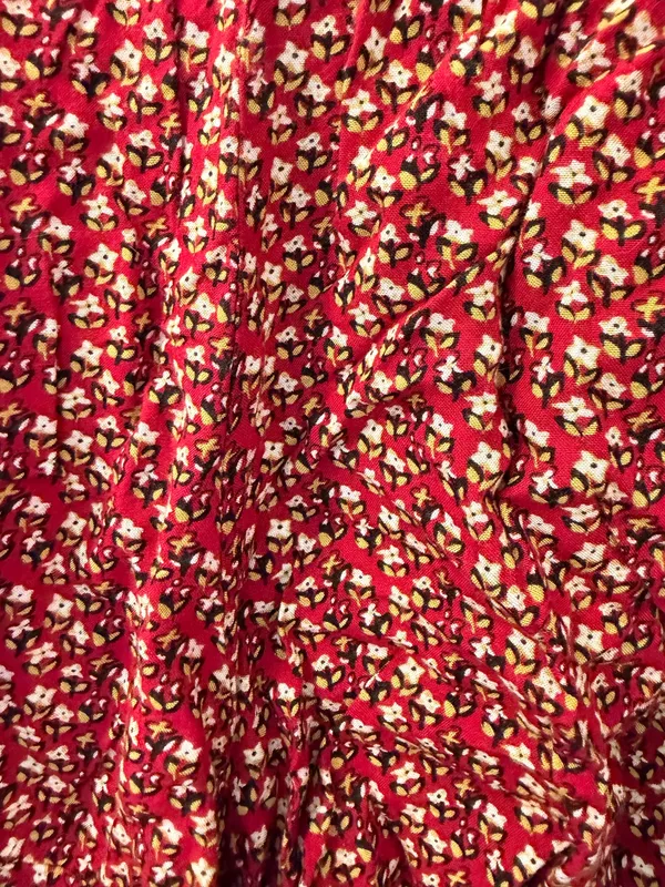 RD Style Red Pull On Shorts Size Large  - Image 3