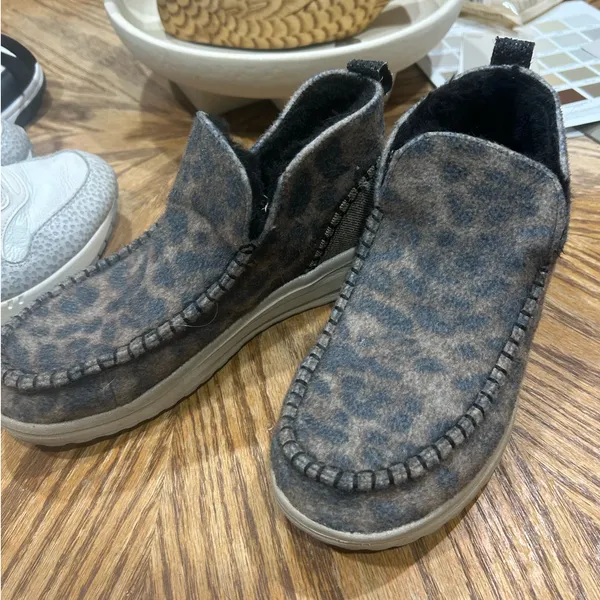 Hey Dude Shoes - Image 2