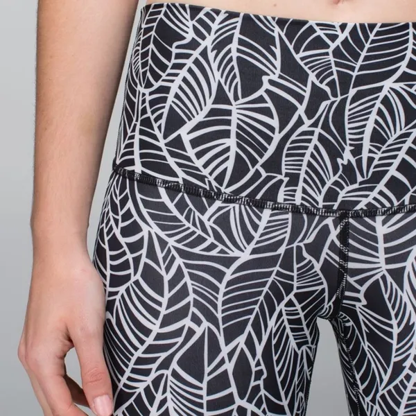Lululemon Wunder Under Leggings Leaves Pretty Palm Black Angel Wing - Image 2