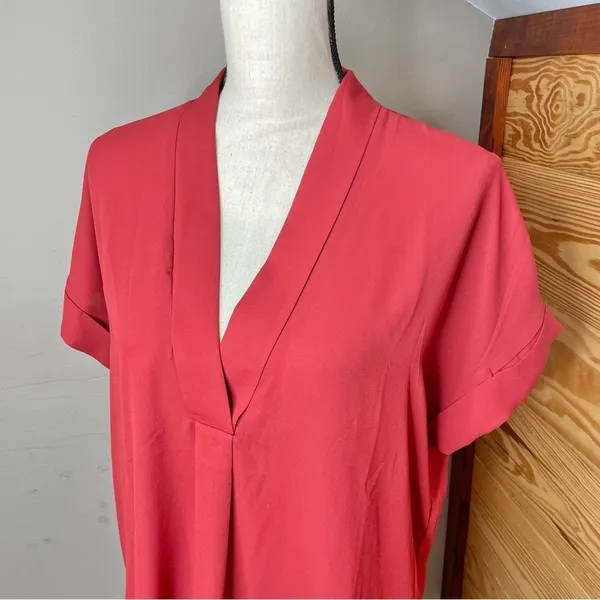 Lulus Rise to the Top Rust Red V-Neck Short Sleeve Top Blouse Medium - Image 5
