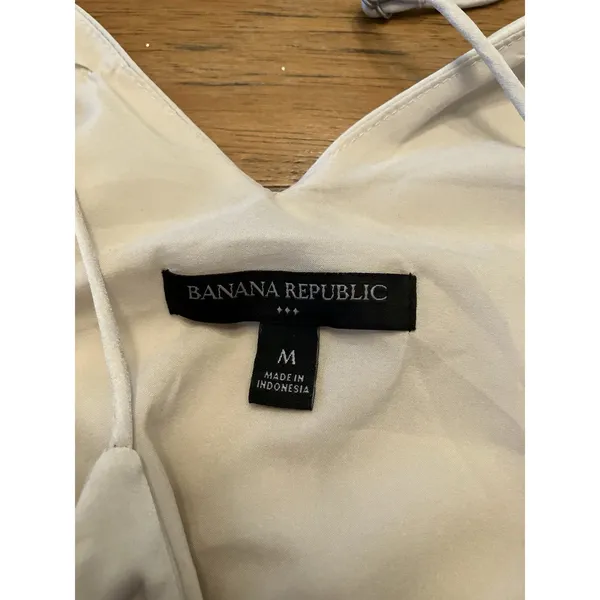 Banana Republic Women's White Satin V-Neck Long Lined Slip Dress M - Image 2