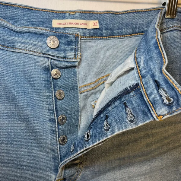 Levis Ribcage Straight Ankle Jeans Womens 32 Medium Wash Distressed Button‎ Fly - Image 2