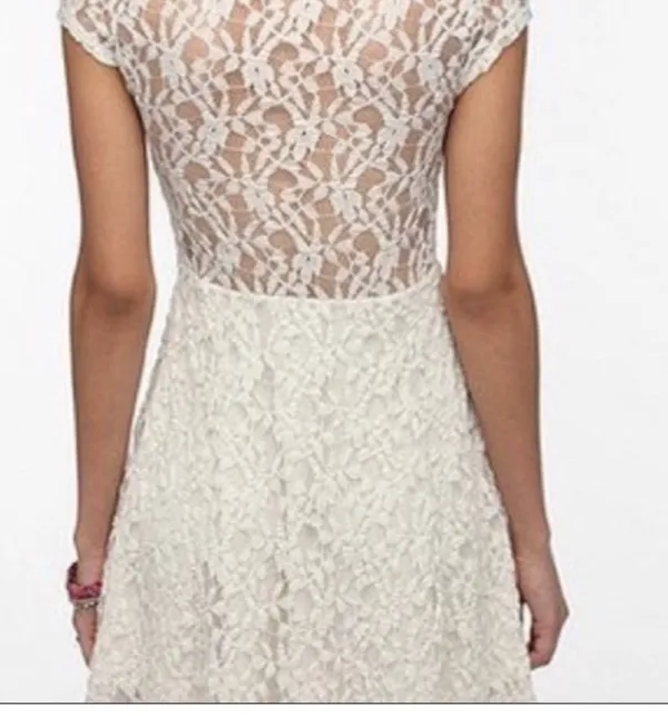 Kimchi Blue Cream Lace Skater Dress - Image 2