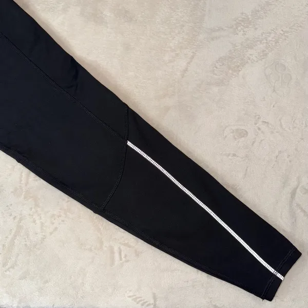 NWT Old Navy Active Go-Warm Leggings - Image 4