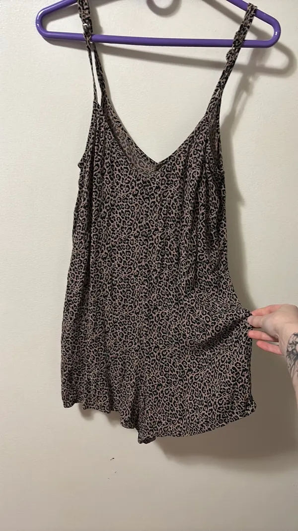American Eagle Leopard Print Romper M - Image 3