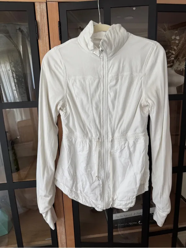 Lululemon Inner Peace Jacket reversible mock neck full zipper up tie waist - Image 4