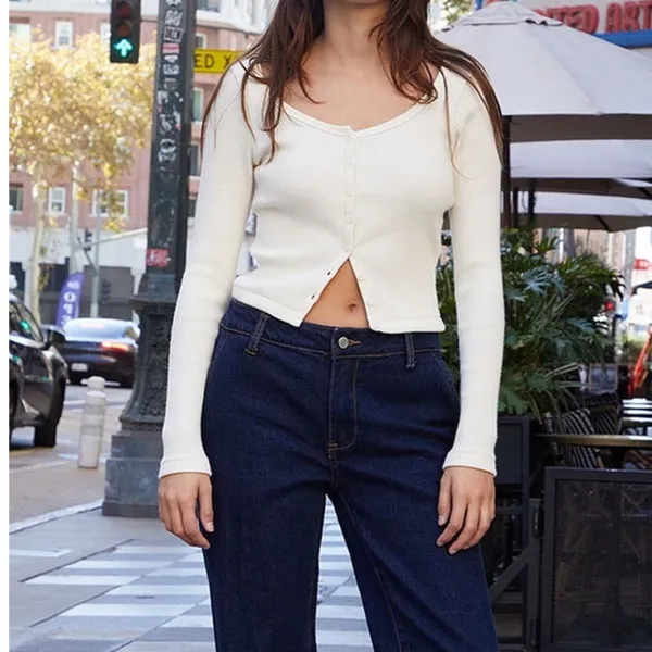 Brandy Melville Zelly Cream Cardigan one size - Image 3