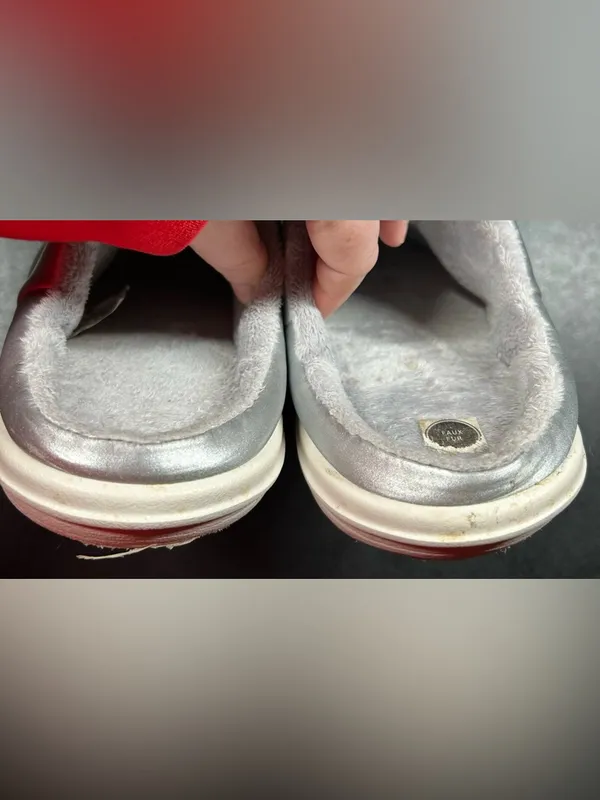 Nike Women's Size 8 Burrow SE NA Metallic Silver Slippers FZ7940-001 - Image 4