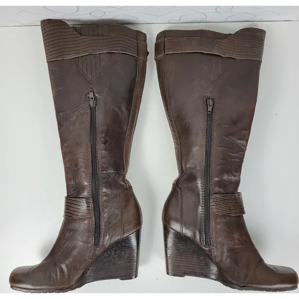 a.n.a. A New Approach Womens Boots 7 Brown Leather Knee High Wedges Heels Buckle - Image 4