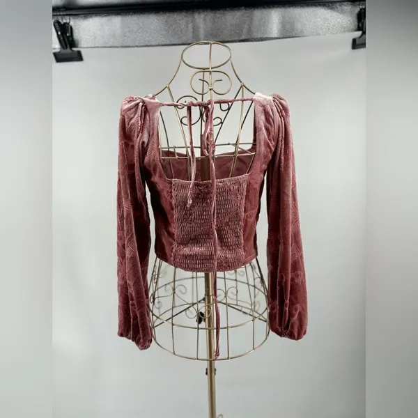 Altar'd State Velvet Burnout Smocked Crop Top Size Small Pink - Image 9