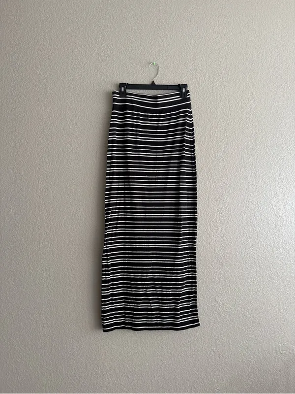 a.n.a Black White Striped Maxi Skirt Small Foldover Waist Stretch Knit Casual - Image 11