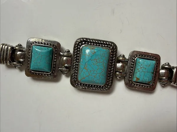 Source Unknown Southwestern multi-strand link turquoise bracelet - Image 5