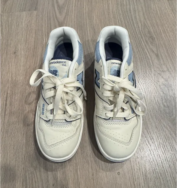 New Balance 550 Beige Vintage Indigo Sneakers - Image 2