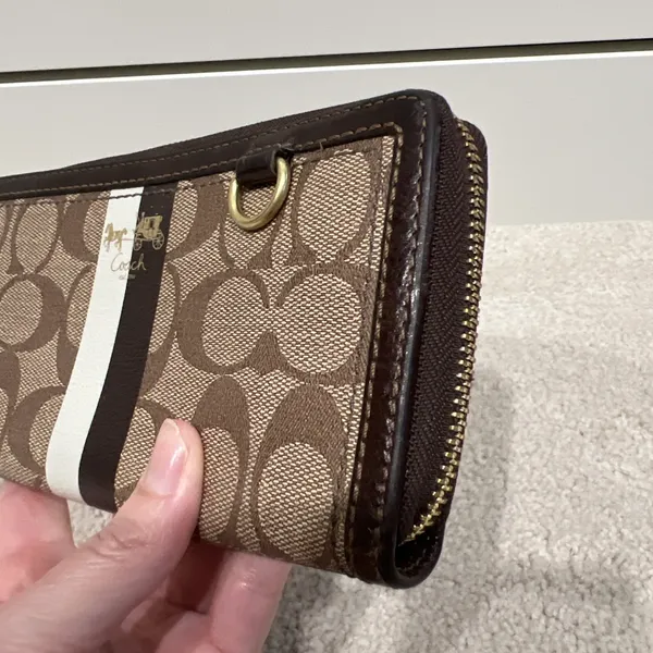 COACH Vintage Heritage Signature Stripe Zip Around‎ Accordion Wallet F42380 - Image 6
