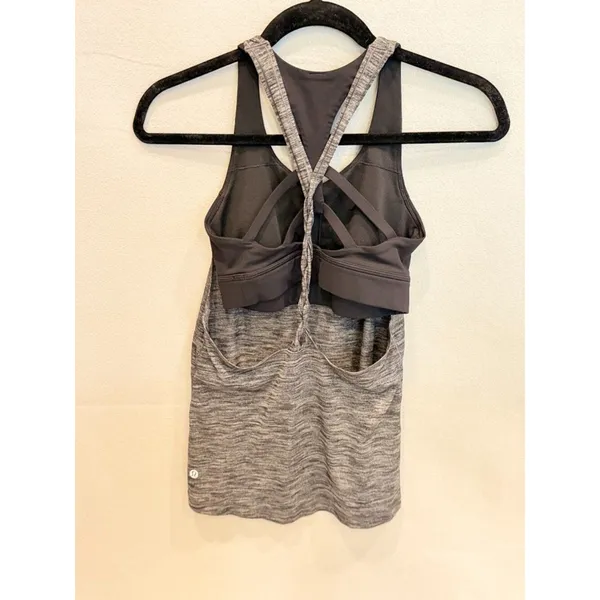 Lululemon Twist & Toil Tank Size‎ 4 Heathered Black Built In Bra Yoga Gym - Image 5