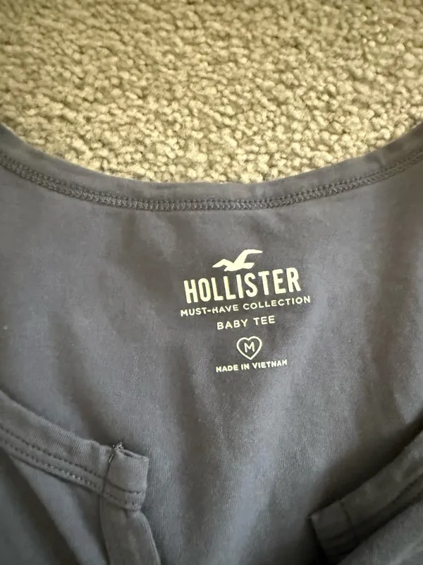 Hollister Baby Tee - Image 2
