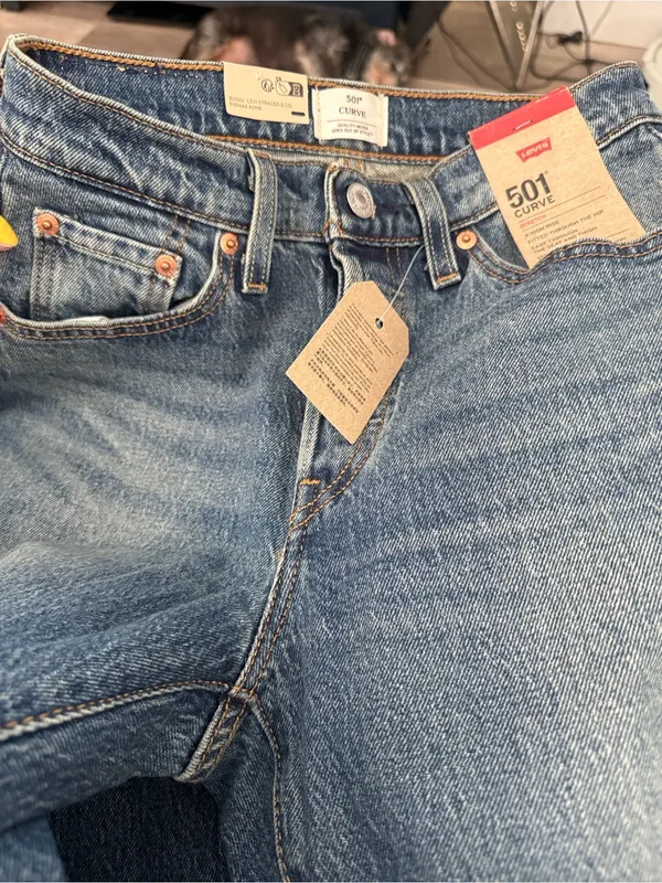 Levi's Women's 501® Straight Leg Jeans in Blue Denim with Tan Patch - Image 6