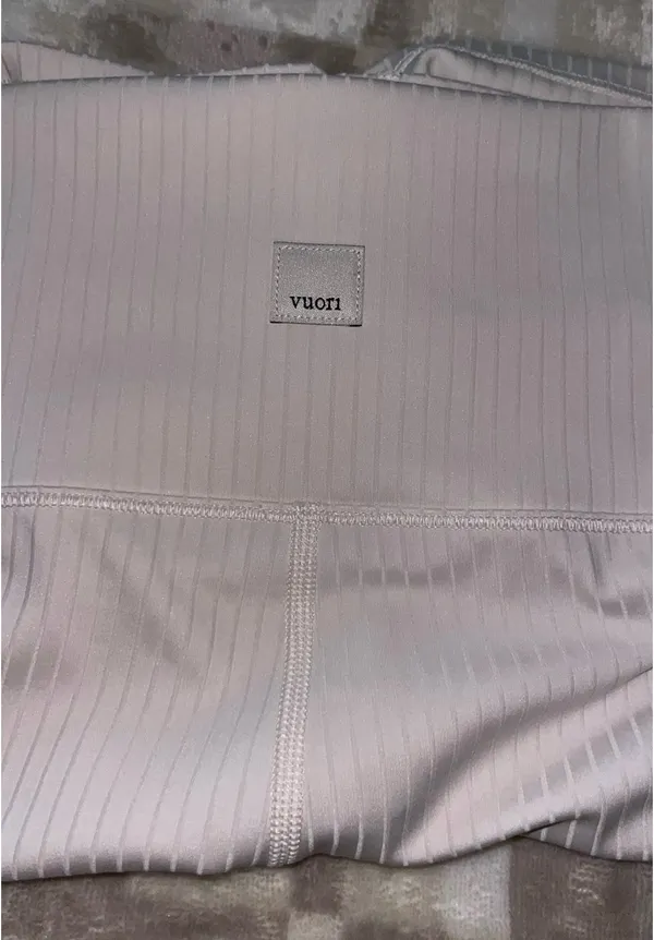 Vuori Inversion Rib Bike Shorts Cream - Image 6