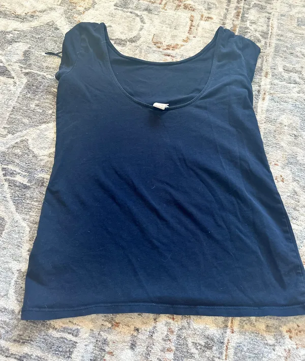 H&M black top - Image 6