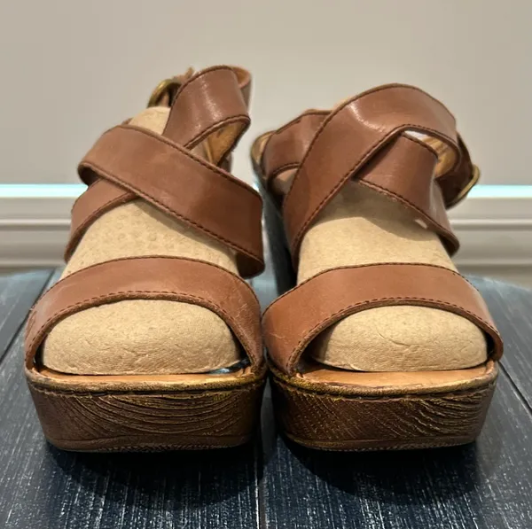 Born Chunky Heel Sandals - Image 3