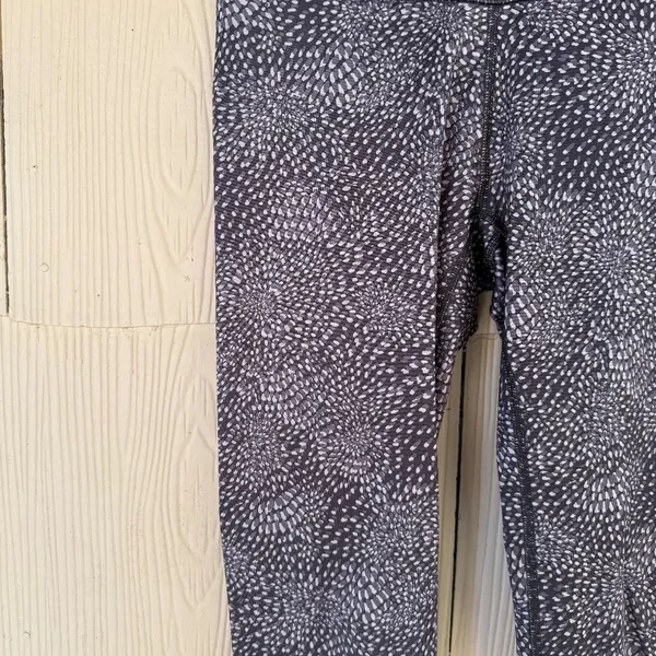 Aerie Chill Play Zipper Leggings - Image 2