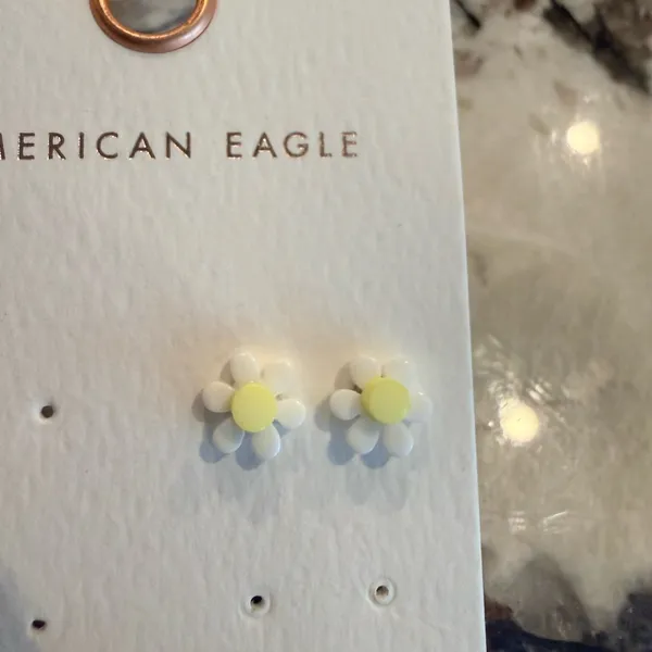American Eagle Assorted Earring Spring Set - Image 4