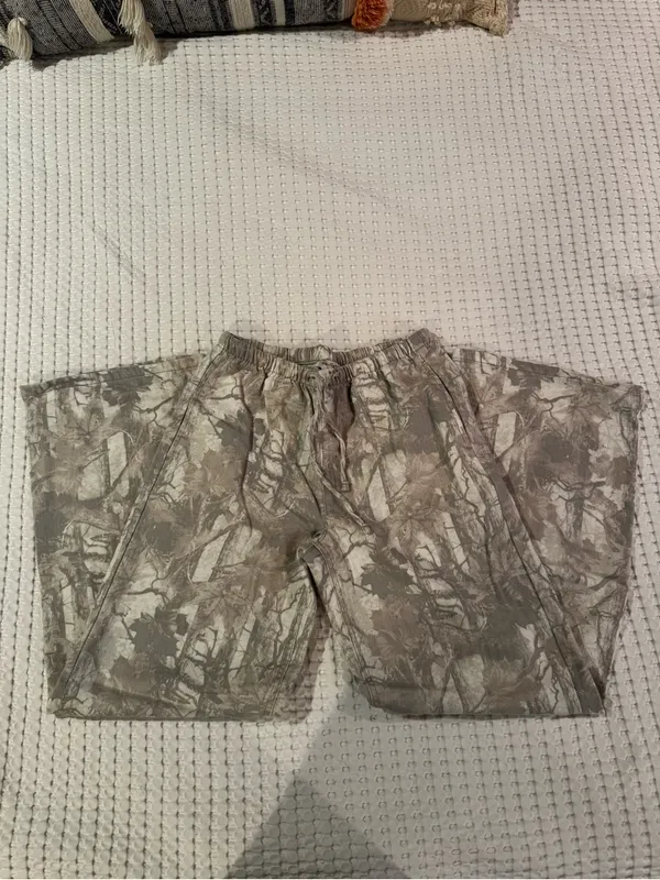Vanilla Star Camo Pants - Image 3
